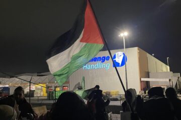 Action devant Challenge à Liège qui transporte des armes vers Israël